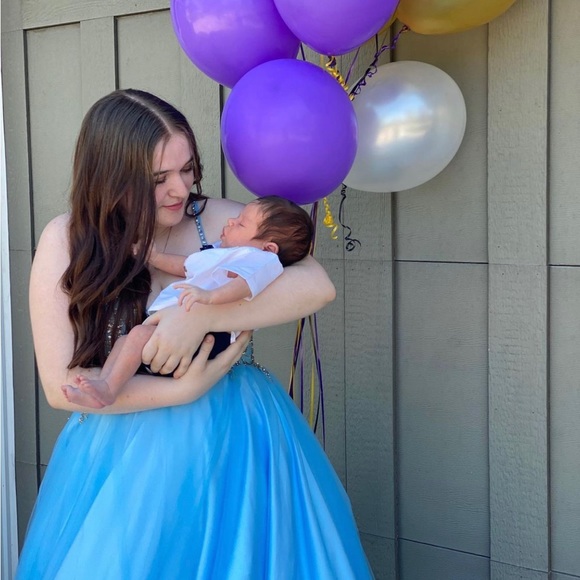 Meet your Posher, Julia - Picture 1 of 1